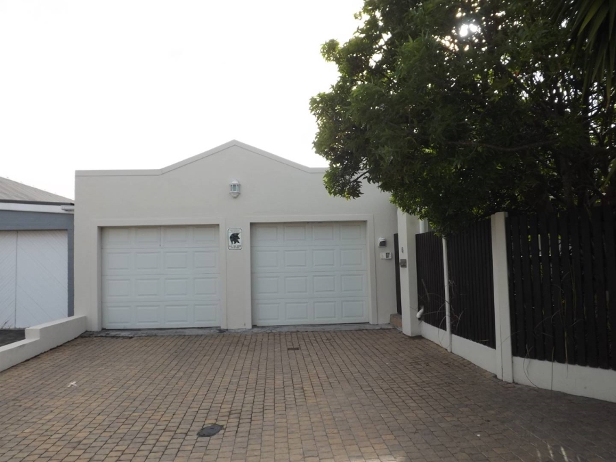 3 Bedroom Property for Sale in Sunnydale Western Cape
